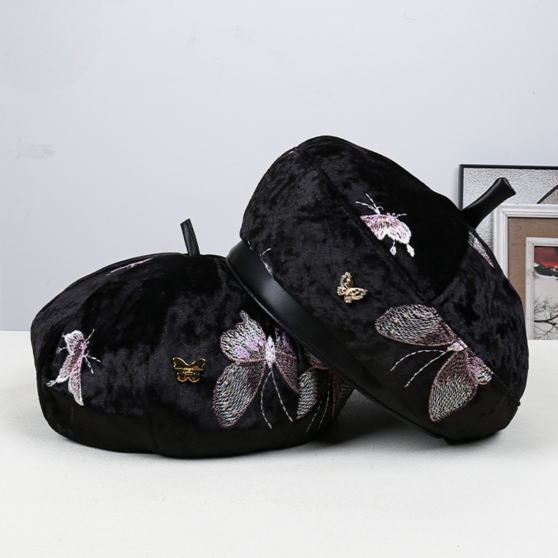 Fashionable Butterfly Embroide - Street Fashion Pose ulasan dan harga