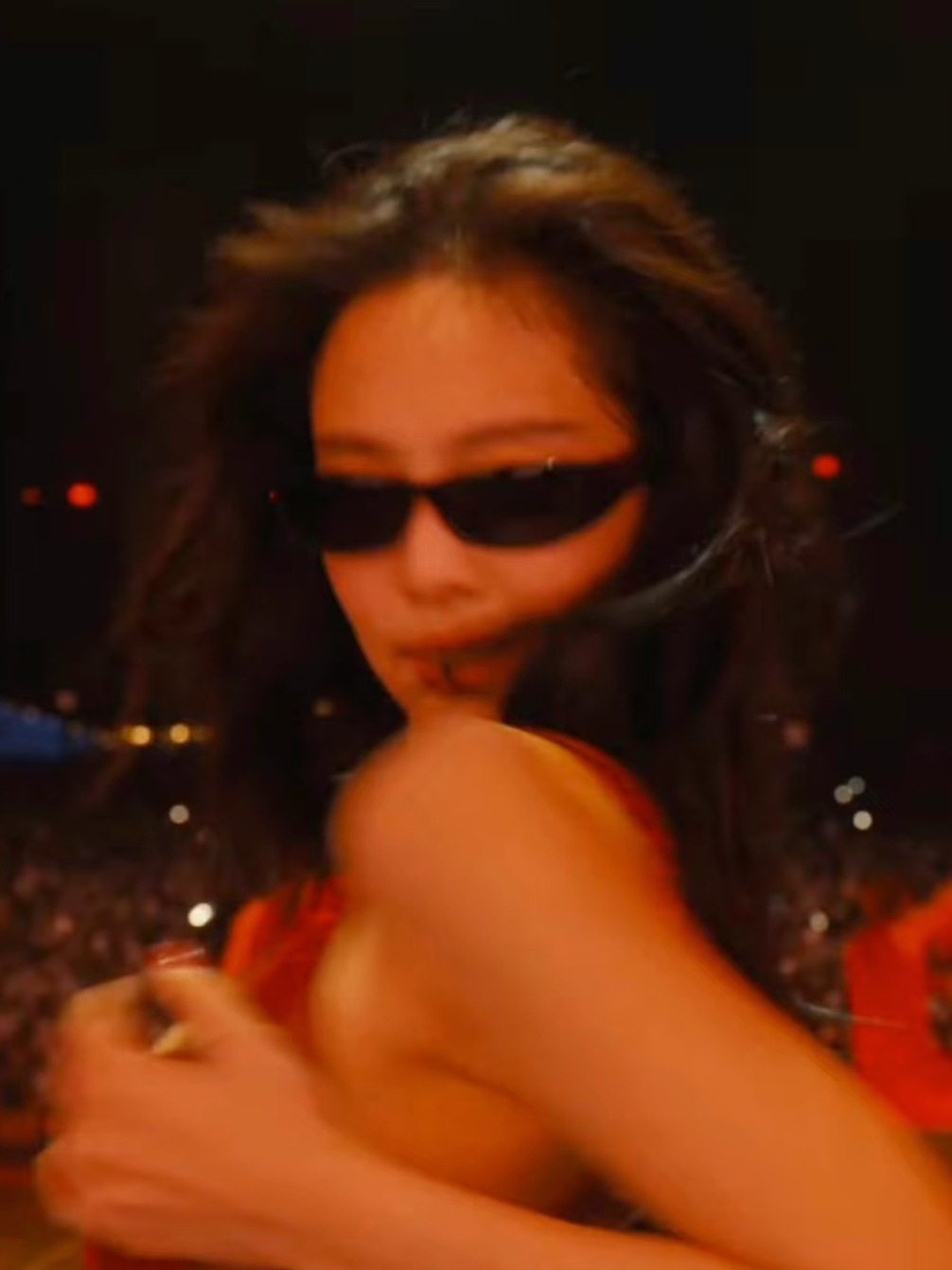 Jennie Concert Vintage Small F - Street Fashion Pose ulasan dan harga