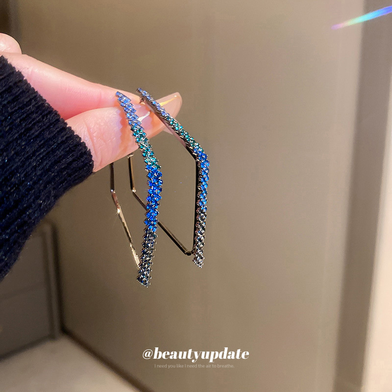 Ladies' Simple Gentle Versatil - Street Fashion Earrings ulasan dan harga